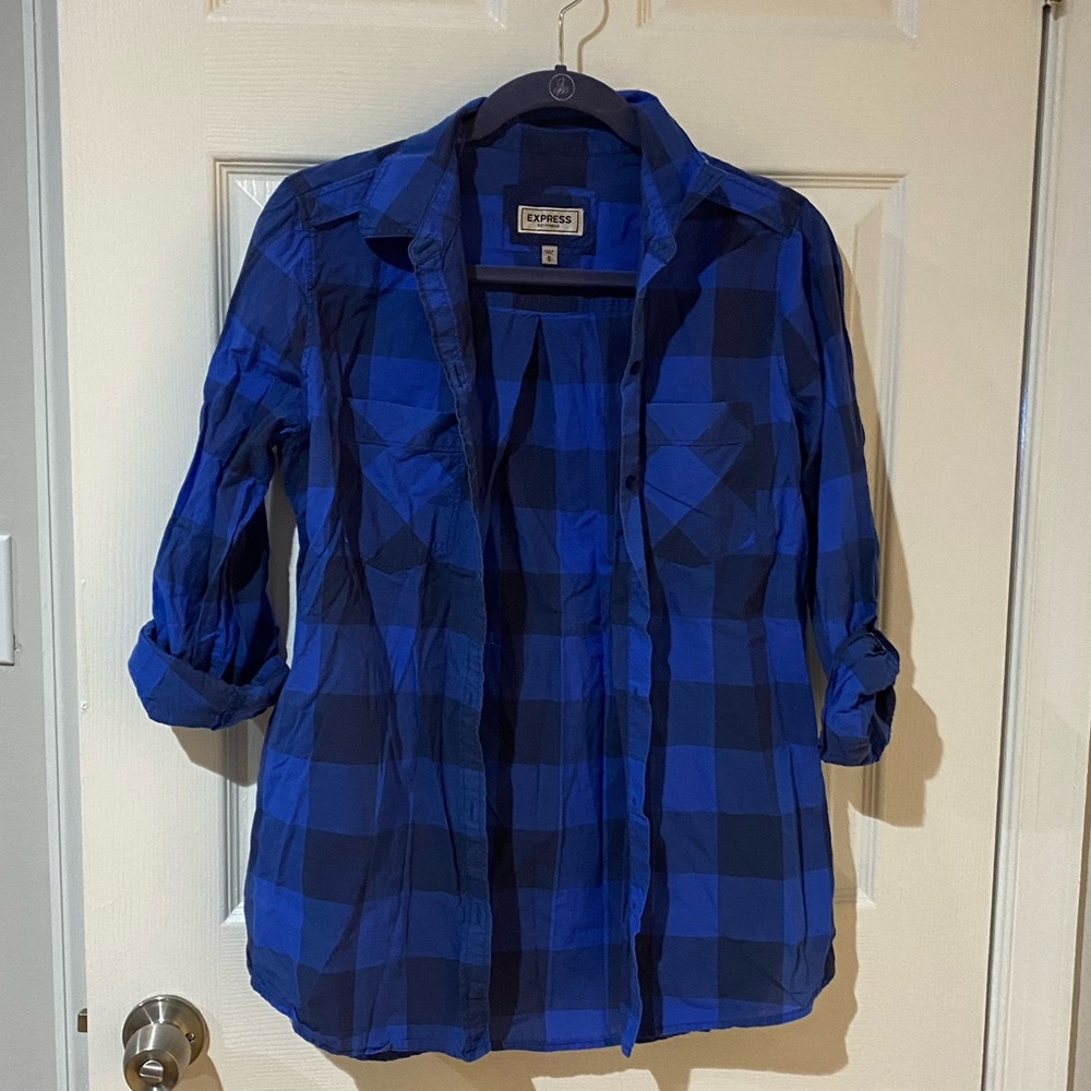 Blue plaid boyfriend button down from express size medium